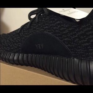 Yeezys black